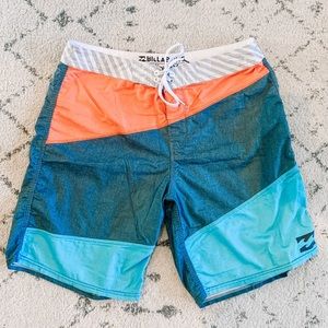 Billabong Board Shorts sz 32